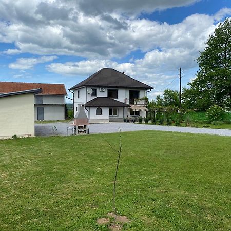 Kuca Za Odmor Tarik Villa Cazin Luaran gambar